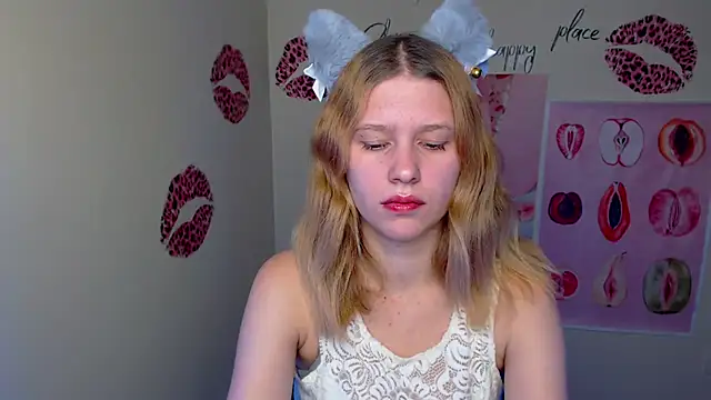 StellaCRL online show from November 2025 07:24:02 PM