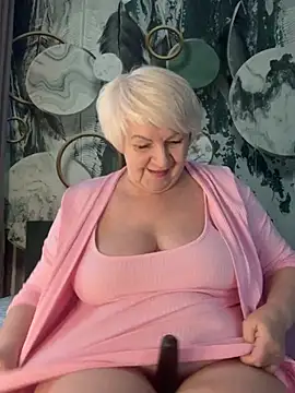 Laura Millf online show from February 2026 02:50:02 PM