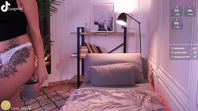 Snapshot of Liya_Gold_ chatting on December 2024 08:40:02 PM Liya Gold online show from December 2024 08:40:02 PM