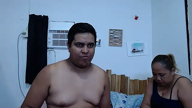 lucasandSofi online show from November 2025 03:07:01 AM