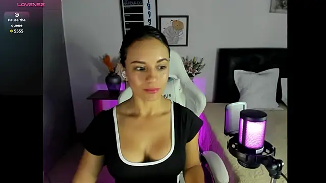 Sara lopez 28 online show from February 2026 11:37:02 AM