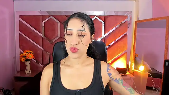 Snapshot of Eimy_Sexy_ chatting on May 2026 01:07:01 PM Eimy Sexy online show from May 2026 01:07:01 PM