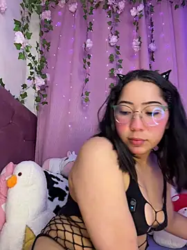 Snapshot of anni_ross chatting on June 2026 12:14:01 AM anni ross online show from June 2026 12:14:01 AM