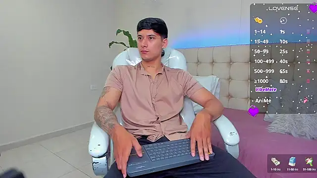 Snapshot of Damian23__ chatting on January 2025 12:29:02 PM Damian23 online show from January 2025 12:29:02 PM