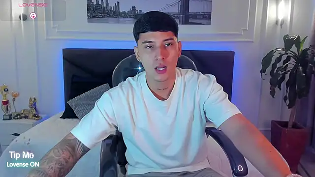 Damian23   online show from February 2026 12:52:01 PM