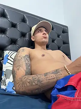 Damian23   online show from March 2026 08:37:02 PM