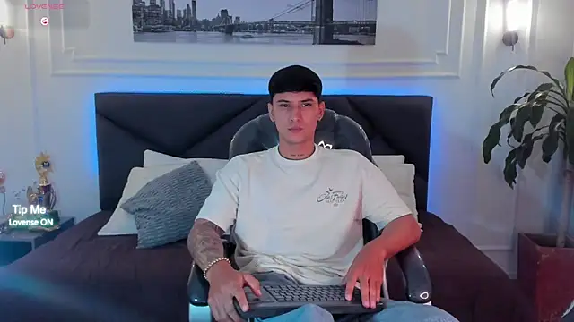 Damian23   online show from March 2026 01:26:02 PM