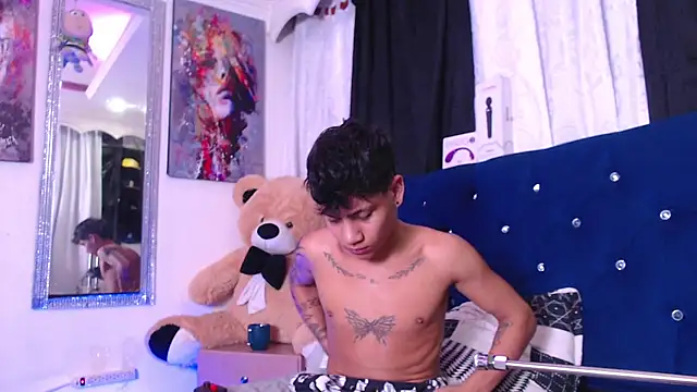 Snapshot of Sexys_Boys_Hot1 chatting on October 2025 01:27:02 AM Sexys Boys Hot1 online show from October 2025 01:27:02 AM