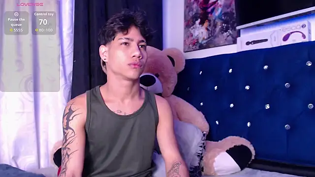 Snapshot of Sexys_Boys_Hot1 chatting on November 2025 03:05:01 AM Sexys Boys Hot1 online show from November 2025 03:05:01 AM