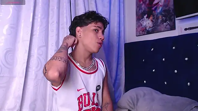 Snapshot of Sexys_Boys_Hot1 chatting on December 2025 01:55:02 AM Sexys Boys Hot1 online show from December 2025 01:55:02 AM