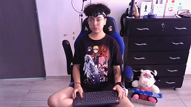 thomascooper7 online show from March 2025 02:03:01 PM