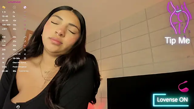 Christine Laam online show from October 2025 12:03:01 PM