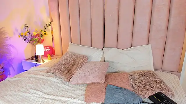 Snapshot of Milan_ebony chatting on October 2025 11:29:01 AM Milan ebony online show from October 2025 11:29:01 AM