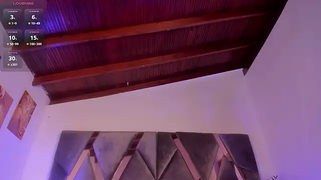 Snapshot of Milan_ebony chatting on November 2025 11:35:01 AM Milan ebony online show from November 2025 11:35:01 AM