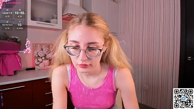 LivyyBossom online show from February 2025 06:01:01 PM