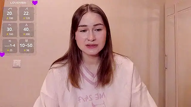 Snapshot of sleeeep_y chatting on January 2025 10:08:02 PM sleeeep y online show from January 2025 10:08:02 PM