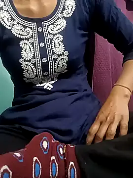 Snapshot of Rajni-Mehra chatting on February 2025 07:33:02 AM Rajni-Mehra online show from February 2025 07:33:02 AM