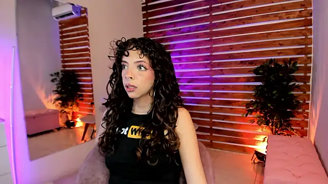 Sapphire Venuss online show from January 2026 02:05:02 AM