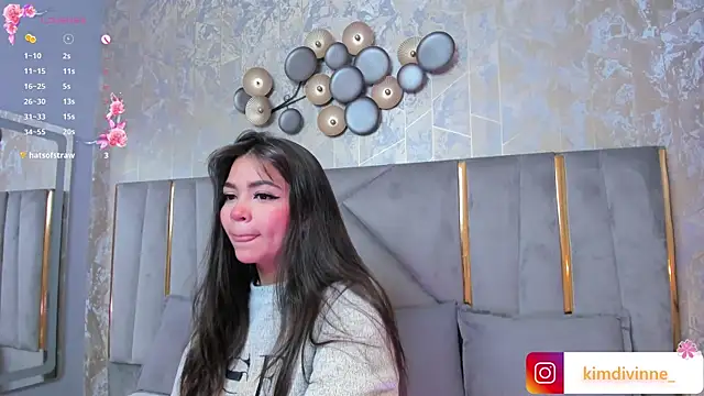 Snapshot of KimDevinne chatting on January 2025 03:01:01 AM KimDevinne online show from January 2025 03:01:01 AM