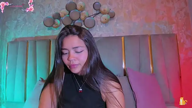 KimDevinne online show from April 2026 02:25:02 AM