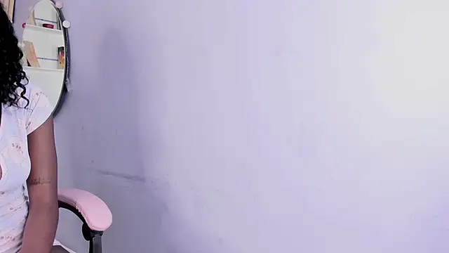 Snapshot of amber_maxwell chatting on January 2025 08:39:02 PM amber maxwell online show from January 2025 08:39:02 PM