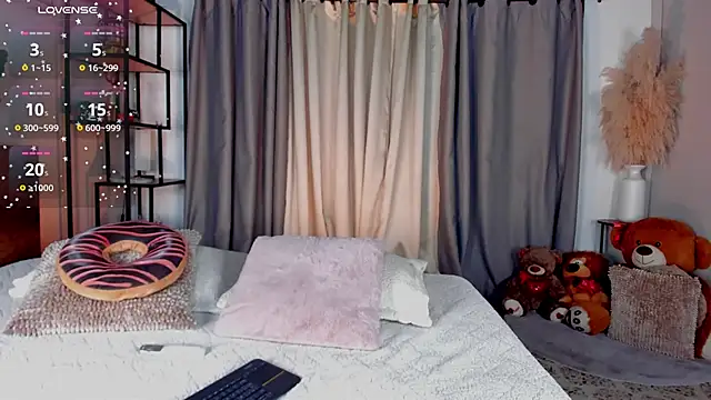 amber maxwell online show from February 2026 09:03:02 PM