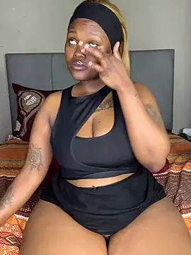 ThickPearlx23 online show from July 2026 07:39:01 PM