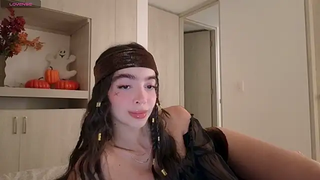 Siny Moore online show from October 2025 01:09:02 AM