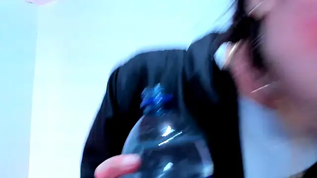 teffy lee online show from December 2024 08:26:02 PM