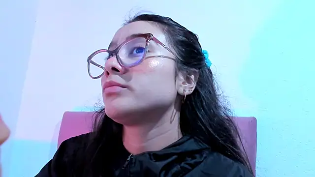 teffy lee online show from February 2025 08:24:01 PM