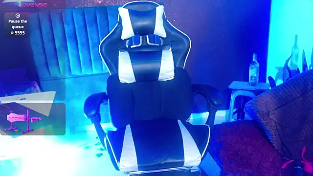 PervertedMature online show from March 2026 03:39:01 AM