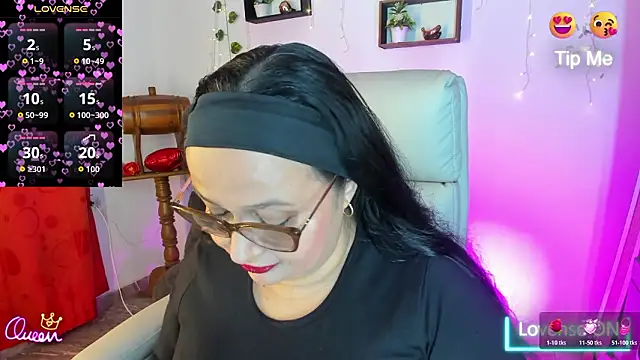 Gia Nahomi online show from March 2026 11:26:02 PM