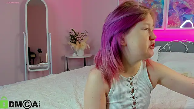 Sara Robinson online show from September 2025 02:35:01 AM