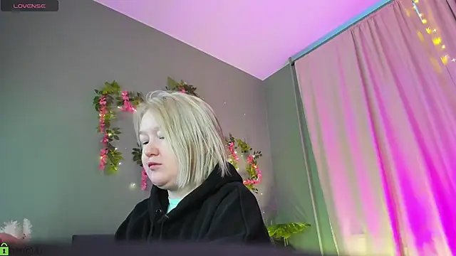 Sara Robinson online show from March 2026 03:00:02 AM