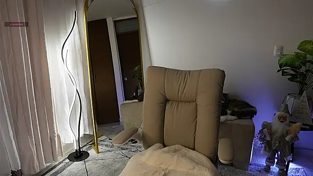 yourlilo24 online show from November 2025 04:26:02 AM