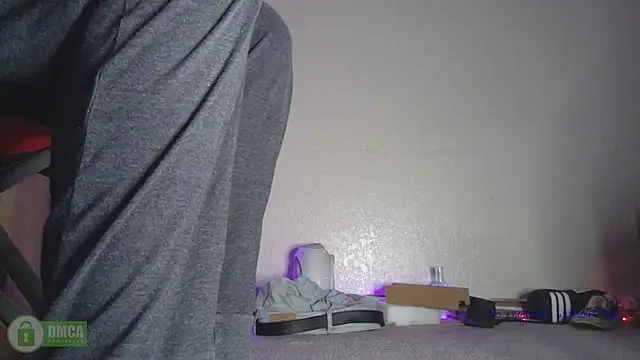 Snapshot of SlammyDjr chatting on February 2025 05:53:02 PM SlammyDjr online show from February 2025 05:53:02 PM