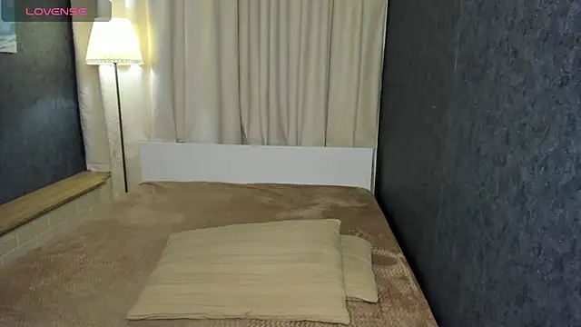 Tiffanyhunt online show from January 2025 05:42:02 PM