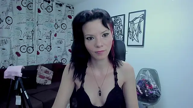 Snapshot of DanaaRey chatting on March 2025 11:33:01 AM DanaaRey online show from March 2025 11:33:01 AM