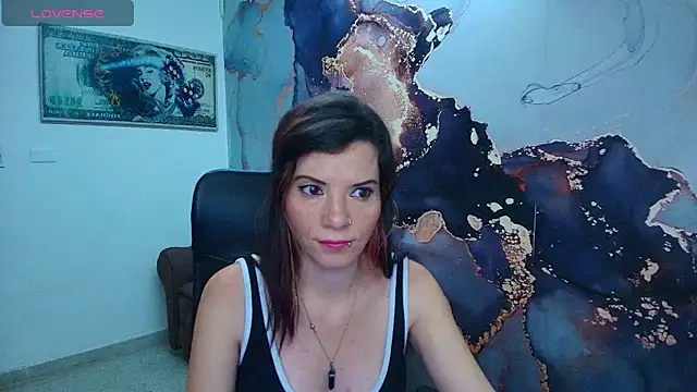 Snapshot of DanaaRey chatting on September 2025 11:21:01 AM DanaaRey online show from September 2025 11:21:01 AM