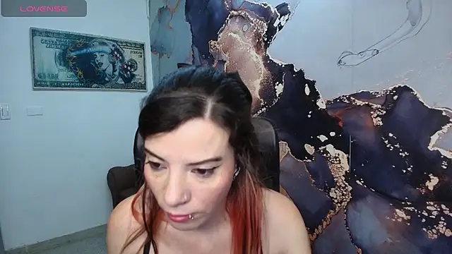 Snapshot of DanaaRey chatting on September 2025 11:12:02 AM DanaaRey online show from September 2025 11:12:02 AM