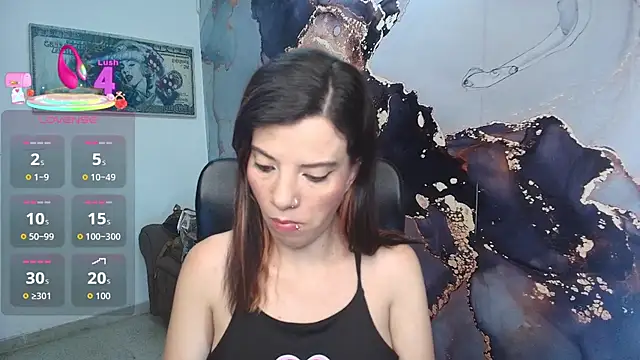 Snapshot of DanaaRey chatting on September 2025 11:24:01 AM DanaaRey online show from September 2025 11:24:01 AM