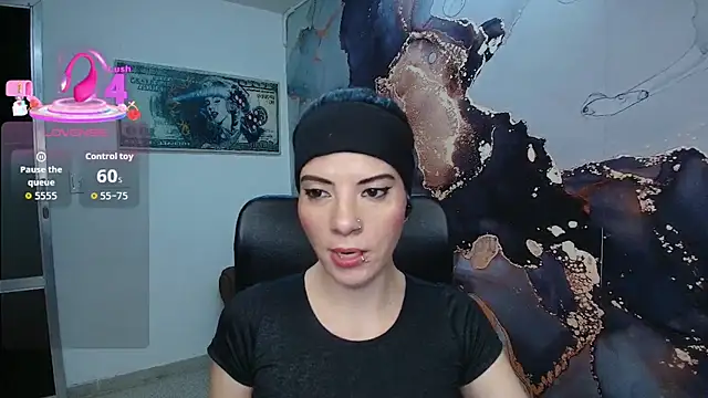 Snapshot of DanaaRey chatting on September 2025 02:21:01 PM DanaaRey online show from September 2025 02:21:01 PM