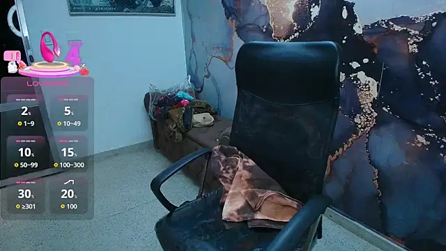 Snapshot of DanaaRey chatting on September 2025 02:44:02 PM DanaaRey online show from September 2025 02:44:02 PM