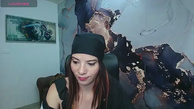 Snapshot of DanaaRey chatting on October 2025 04:26:02 PM DanaaRey online show from October 2025 04:26:02 PM