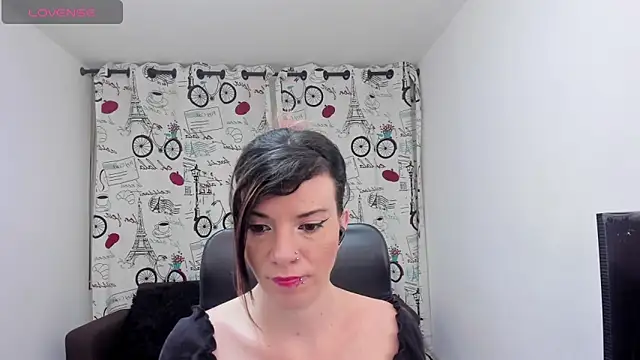 Snapshot of DanaaRey chatting on October 2025 02:50:01 PM DanaaRey online show from October 2025 02:50:01 PM