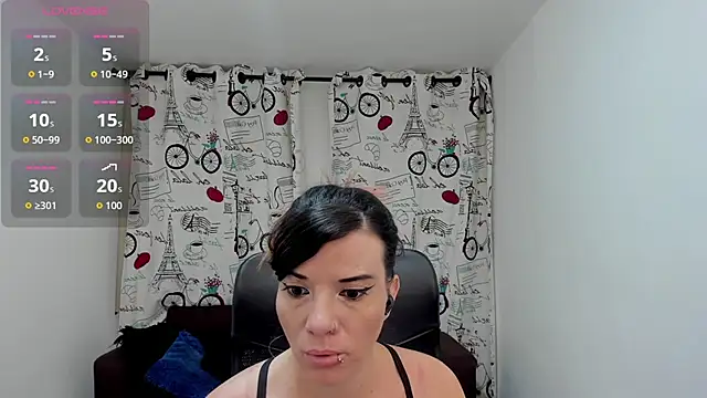 Snapshot of DanaaRey chatting on October 2025 02:38:01 PM DanaaRey online show from October 2025 02:38:01 PM