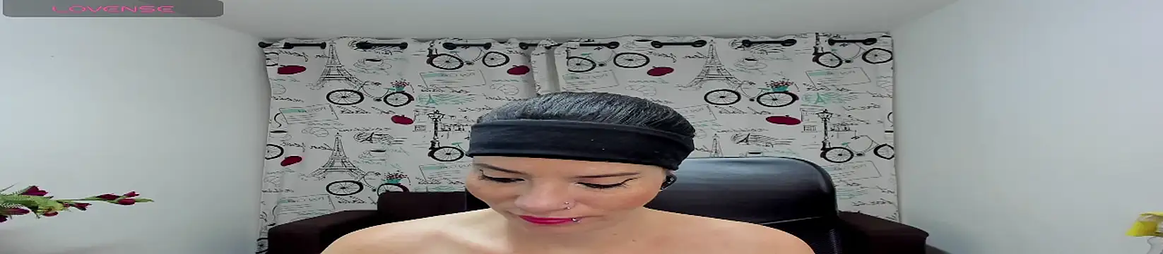 Snapshot of DanaaRey chatting on October 2025 03:02:01 PM DanaaRey online show from October 2025 03:02:01 PM