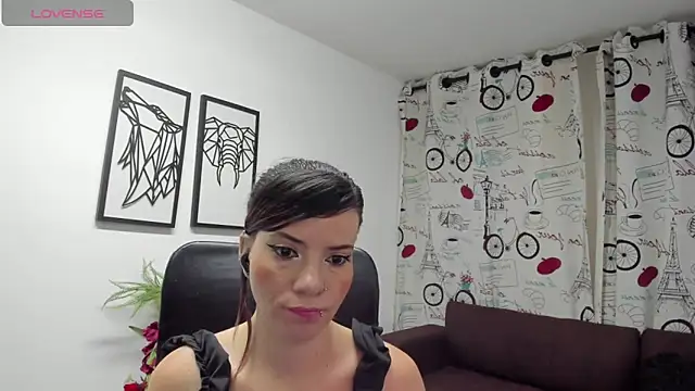 Snapshot of DanaaRey chatting on November 2025 01:44:01 PM DanaaRey online show from November 2025 01:44:01 PM