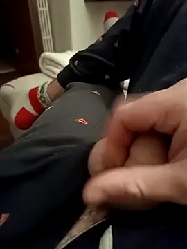 Snapshot of Loveepussyy chatting on October 2025 06:42:01 PM Loveepussyy online show from October 2025 06:42:01 PM