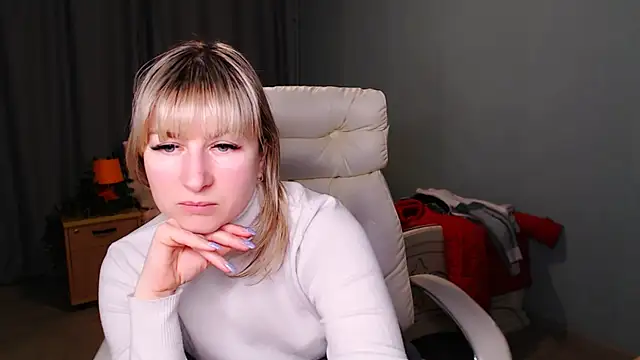 Snapshot of Incredible_Ariela chatting on February 2025 02:53:02 PM Incredible Ariela online show from February 2025 02:53:02 PM